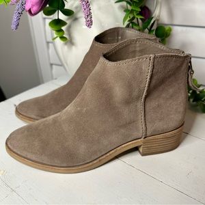 Like New Dolce Vita Suede Booties